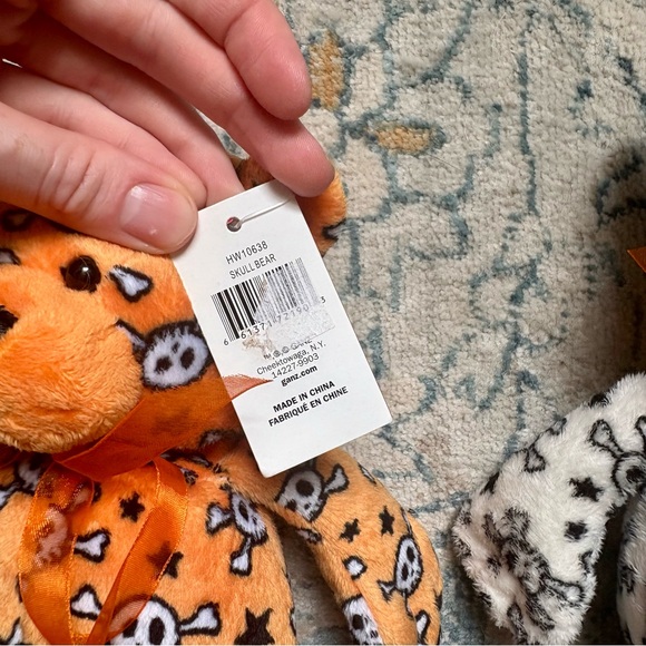 ☠️ GANZ NWT Skull Bear Lot of 2 Halloween Plush Decor Toy Stuffed Animal Holiday - Picture 4 of 9